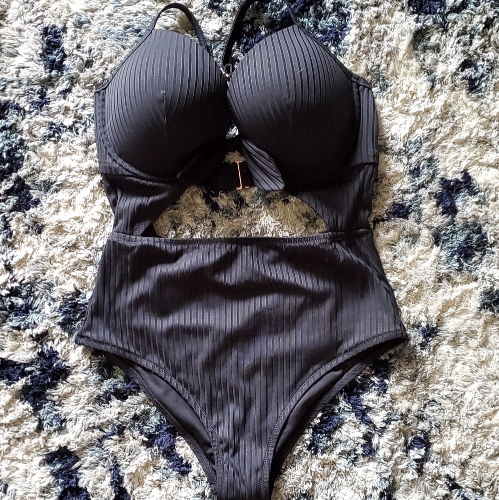 Shade & Shore One Piece Swimsuit